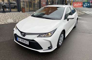 Седан Toyota Corolla 2020 в Киеве