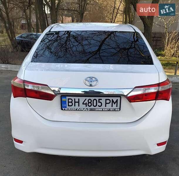 Седан Toyota Corolla 2018 в Белгороде-Днестровском