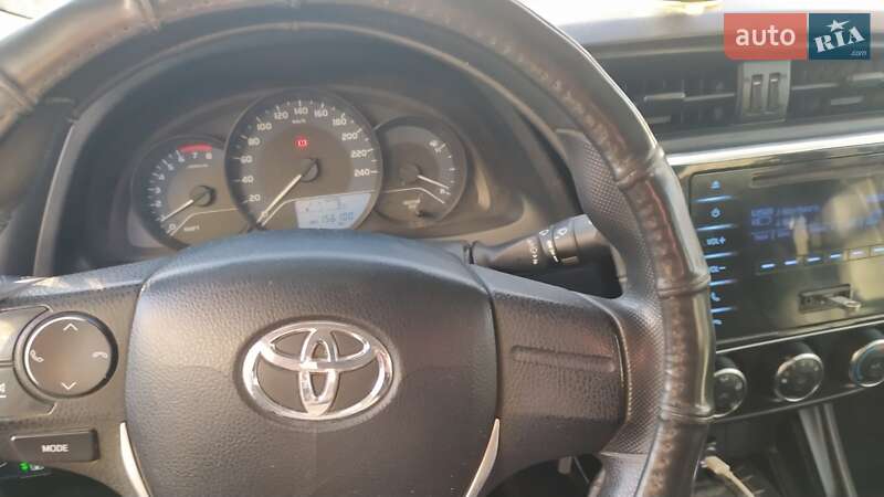 Седан Toyota Corolla 2018 в Белгороде-Днестровском