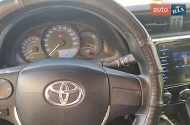 Седан Toyota Corolla 2018 в 
