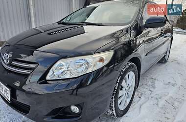 Седан Toyota Corolla 2007 в Кропивницком