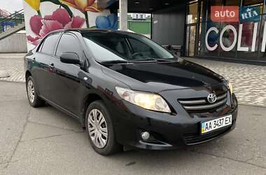 Седан Toyota Corolla 2007 в Києві