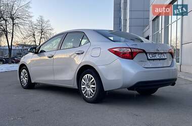 Седан Toyota Corolla 2018 в Києві