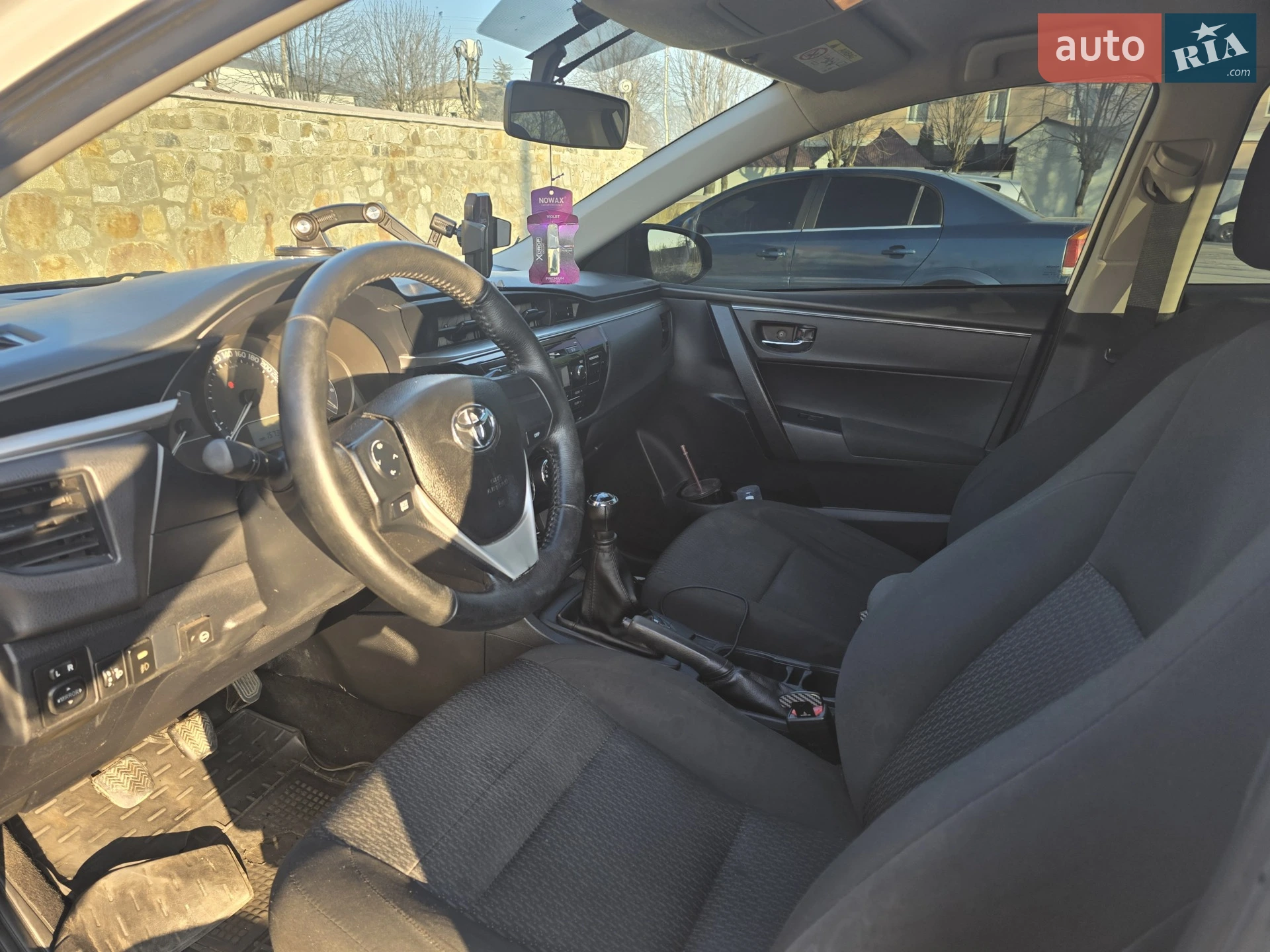 2015 Toyota Corolla - мініатюра 11