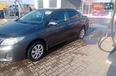 Седан Toyota Corolla 2010 в Києві