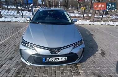 Седан Toyota Corolla 2022 в Кропивницком