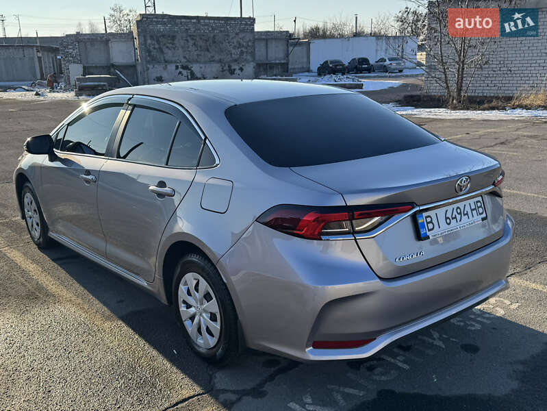 Седан Toyota Corolla 2021 в Кременчуге