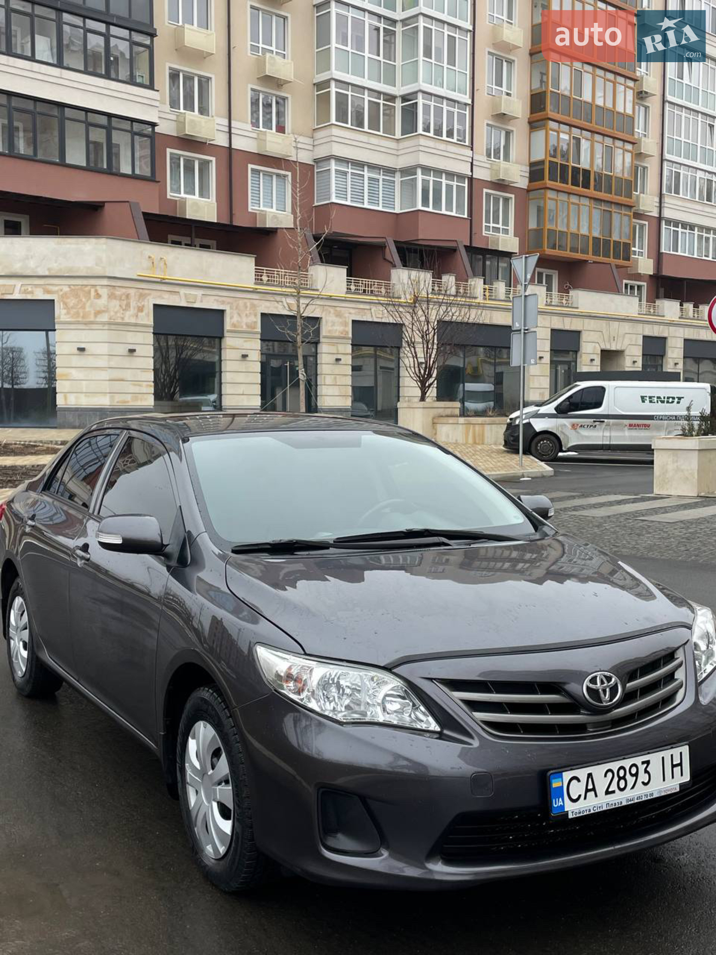 2011 Toyota Corolla - мініатюра 2