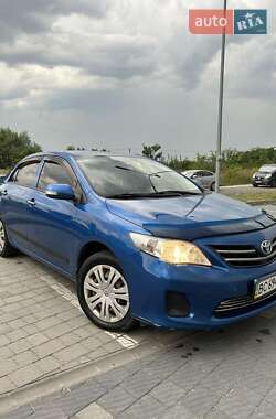 Седан Toyota Corolla 2012 в Львові