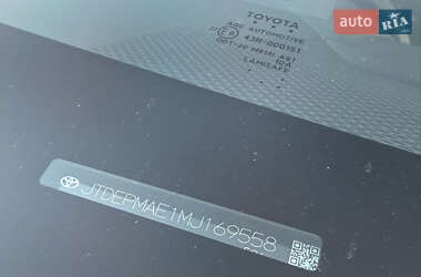 Седан Toyota Corolla 2021 в 