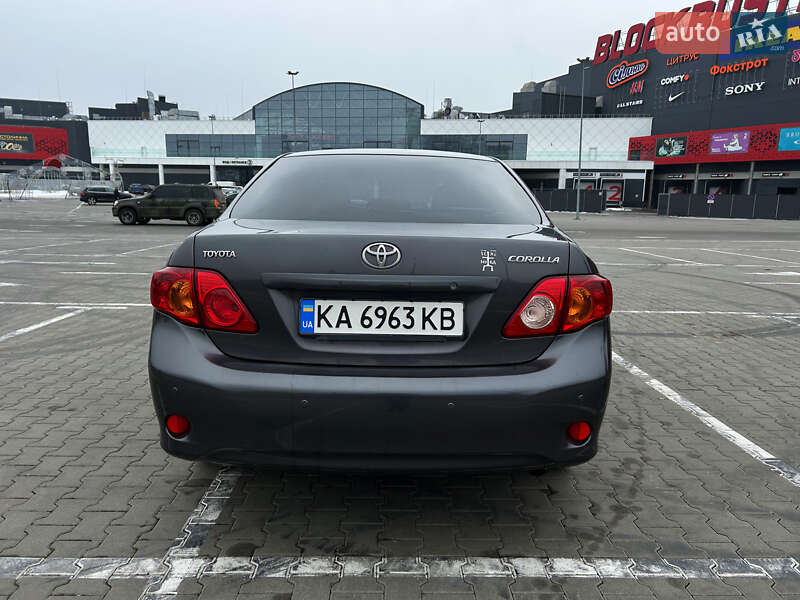 Седан Toyota Corolla 2008 в Києві