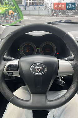 Седан Toyota Corolla 2012 в Чернігові