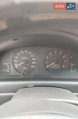 Седан Toyota Corolla 1999 в 