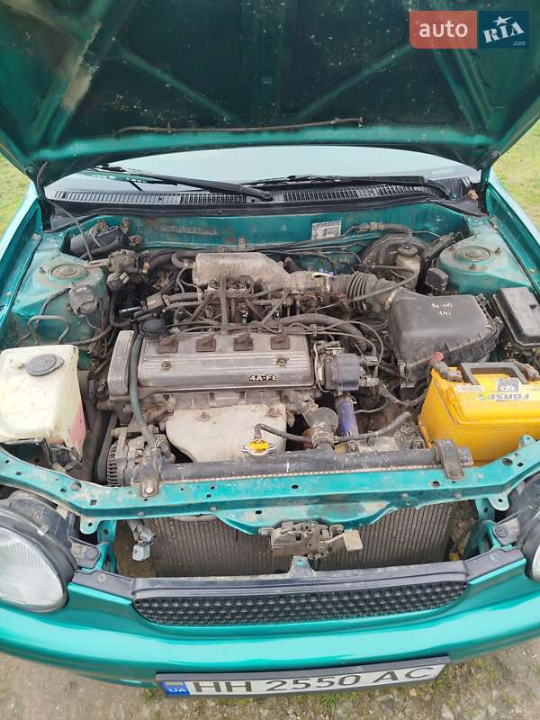 Седан Toyota Corolla 1999 в Одесі