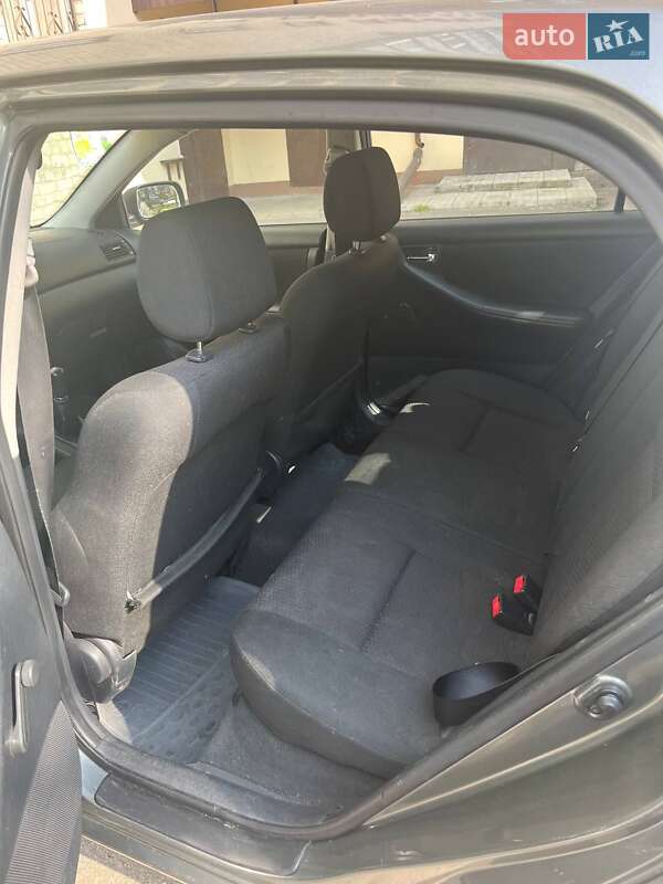 Хэтчбек Toyota Corolla 2006 в Днепре