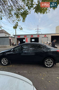 Седан Toyota Corolla 2014 в 