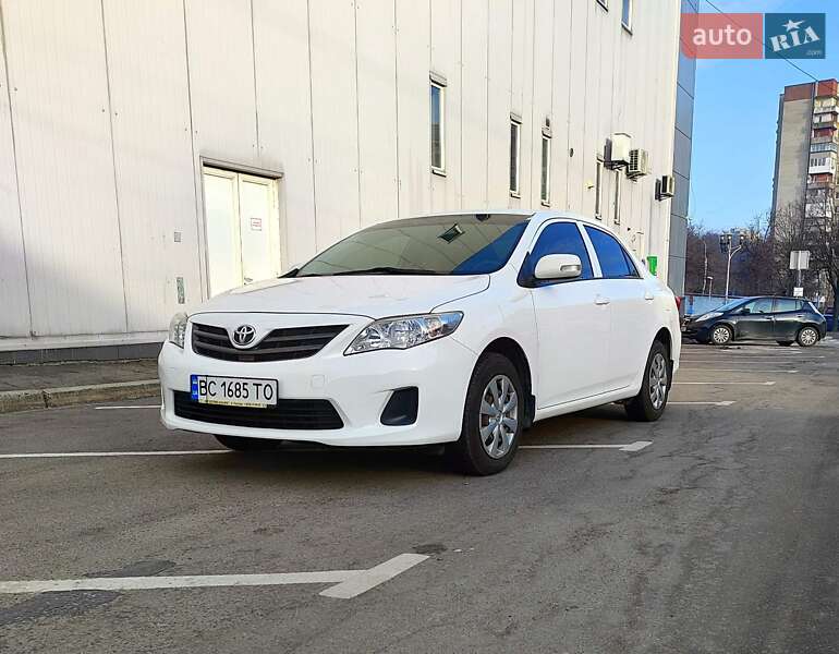 Седан Toyota Corolla 2012 в Львове фото 4 Седан Toyota Corolla 2012 в Львове