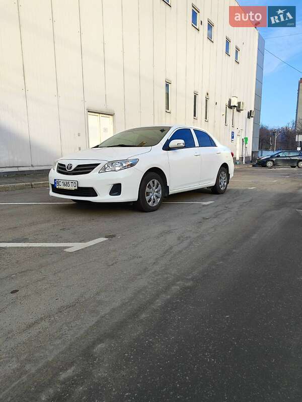 Седан Toyota Corolla 2012 в Львове фото 13 Седан Toyota Corolla 2012 в Львове