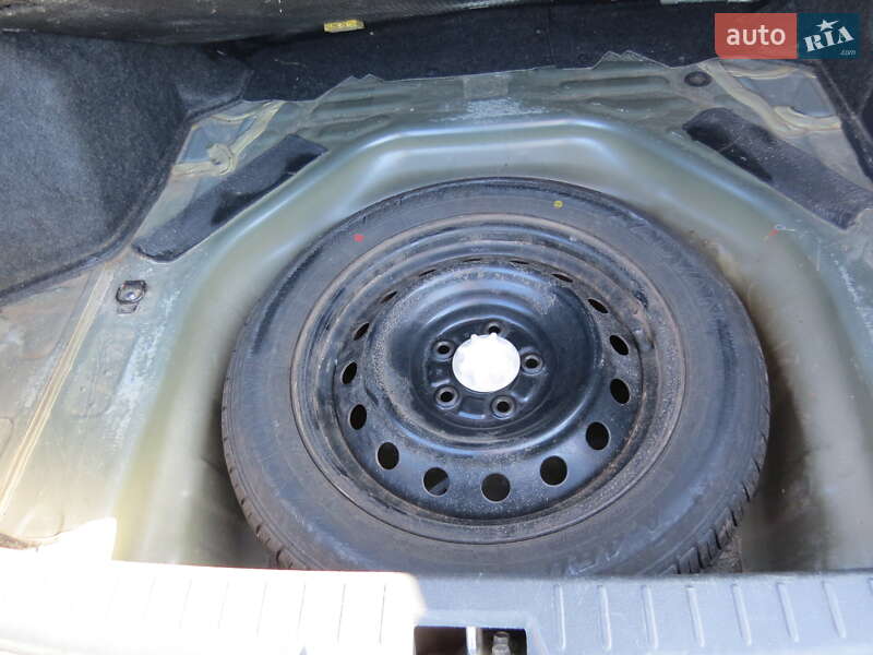 Седан Toyota Corolla 2008 в Кропивницком