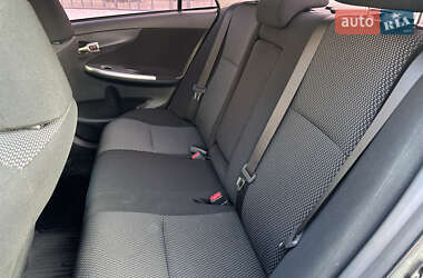 Седан Toyota Corolla 2012 в 