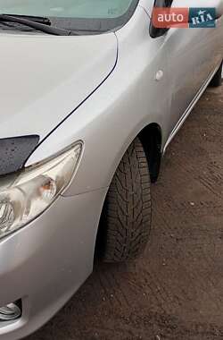 Седан Toyota Corolla 2007 в 