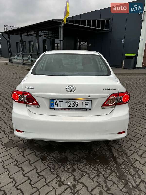 Седан Toyota Corolla 2010 в Коломые фото 24 Седан Toyota Corolla 2010 в Коломые
