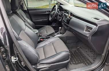 Седан Toyota Corolla 2014 в 
