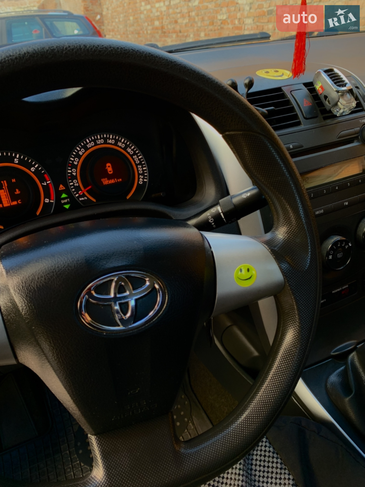 2011 Toyota Corolla - мініатюра 12