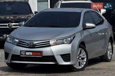 Седан Toyota Corolla 2013 в 