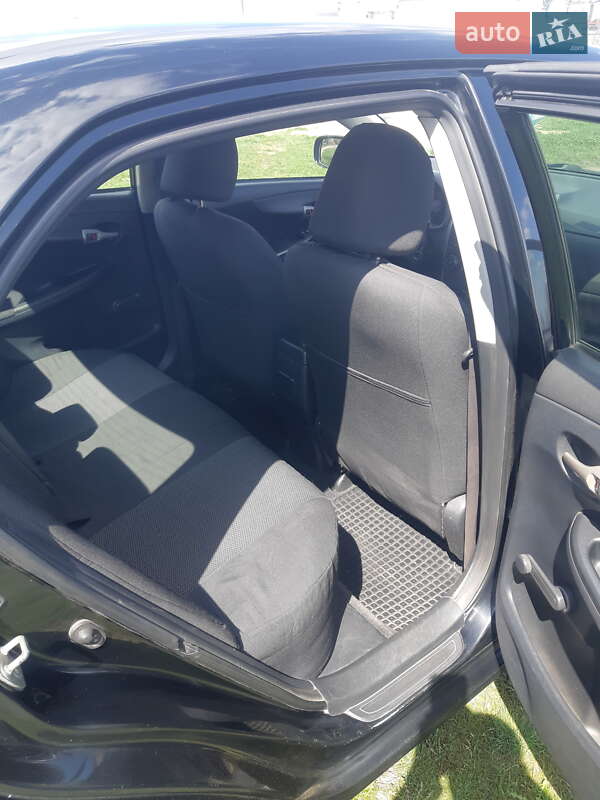 Седан Toyota Corolla 2008 в Кропивницькому