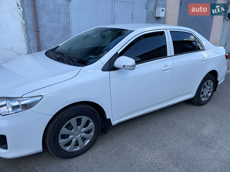 Седан Toyota Corolla 2012 в Вишневому фото 6 Седан Toyota Corolla 2012 в Вишневому