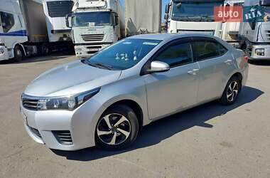 Седан Toyota Corolla 2015 в 
