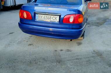 Седан Toyota Corolla 2001 в 