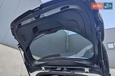 Хэтчбек Toyota Corolla 2018 в 