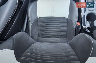 Хэтчбек Toyota Corolla 2018 в 
