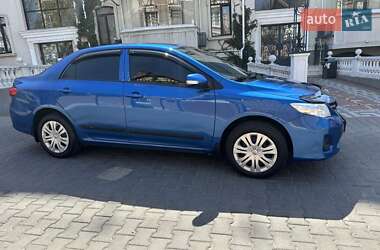 Седан Toyota Corolla 2012 в 