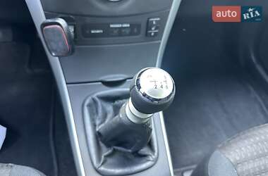 Седан Toyota Corolla 2012 в 