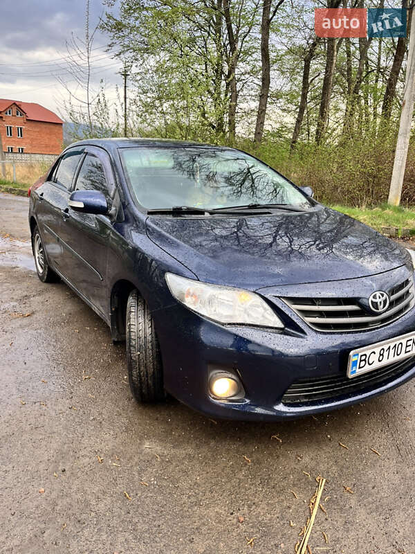 Седан Toyota Corolla 2011 в Трускавце