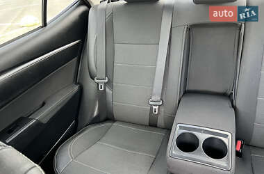 Седан Toyota Corolla 2015 в 