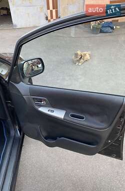 Хетчбек Toyota Corolla 2002 в 