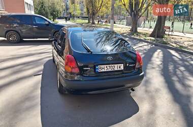 Хэтчбек Toyota Corolla 1998 в 