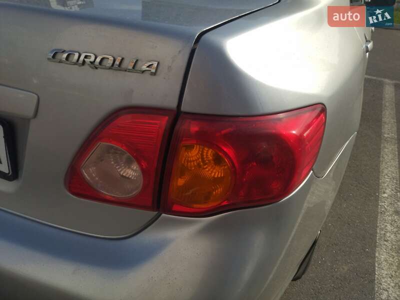 Седан Toyota Corolla 2009 в Харькове