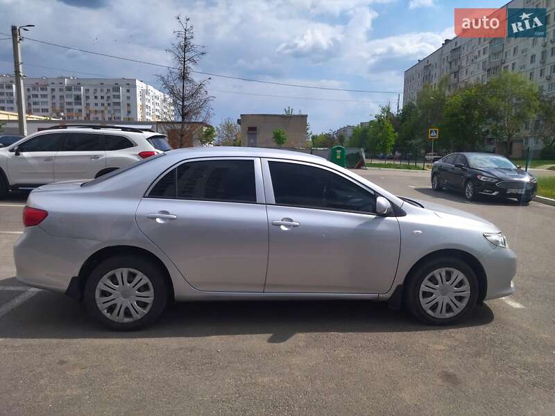 Седан Toyota Corolla 2009 в Харькове