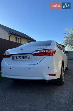 Седан Toyota Corolla 2016 в 