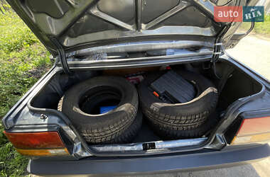 Седан Toyota Corolla 1987 в 