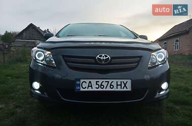 Седан Toyota Corolla 2008 в Золотоноше