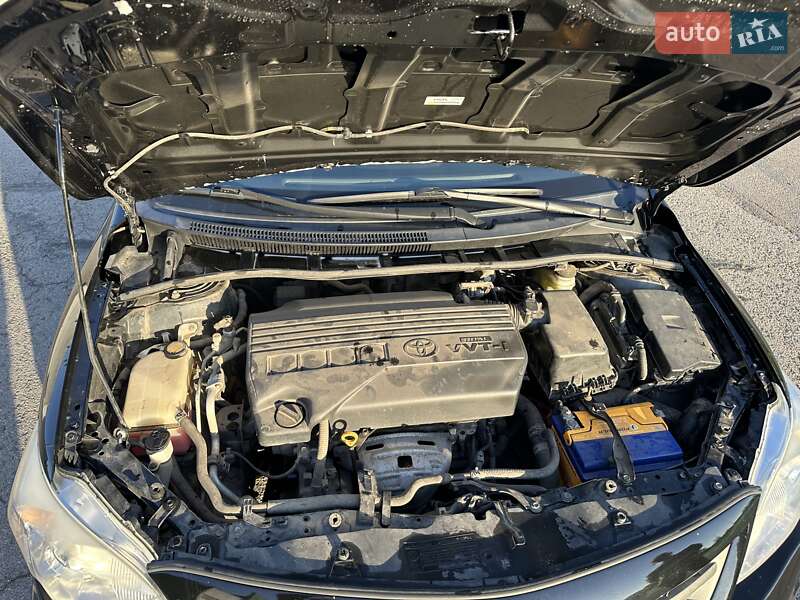 Седан Toyota Corolla 2013 в Миколаєві