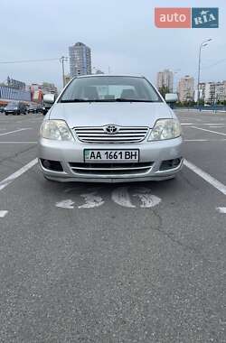Седан Toyota Corolla 2005 в 