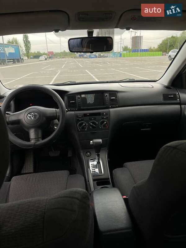 Седан Toyota Corolla 2005 в Киеве
