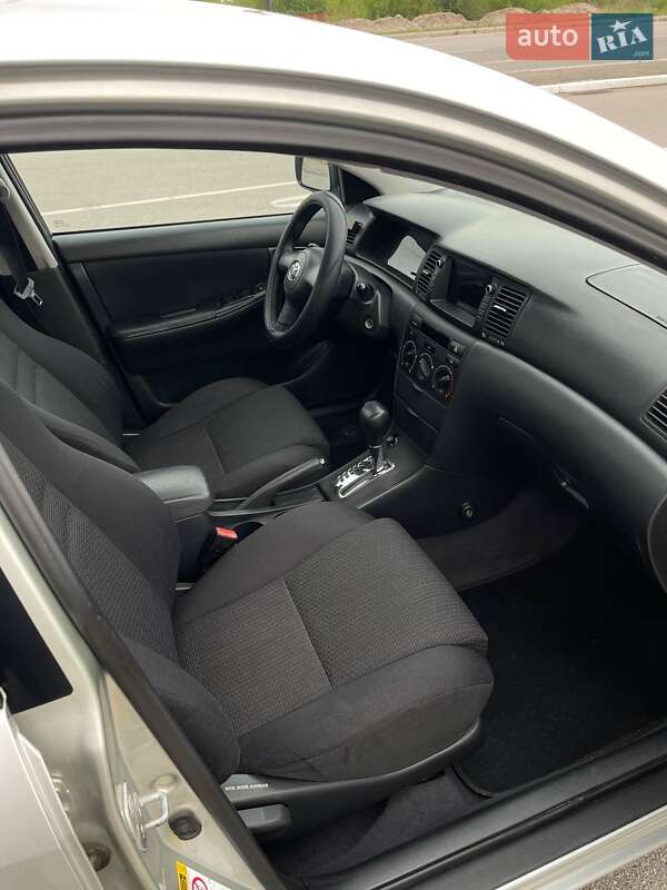 Седан Toyota Corolla 2005 в Киеве